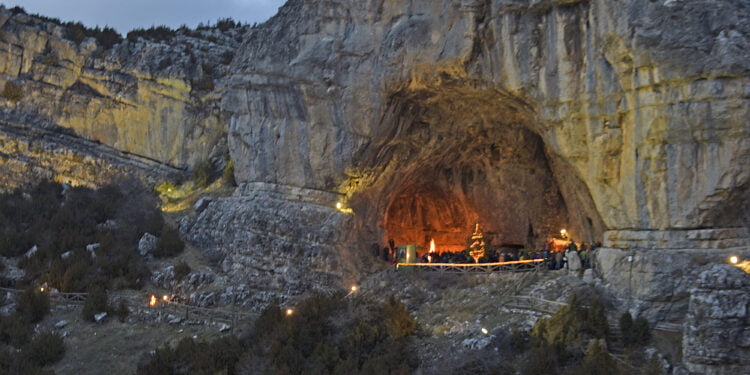 Así se armó el Belén, en Vega del Codorno, en el año 1986