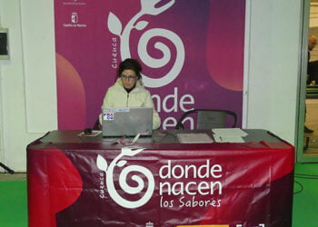 Donde Nacen los Sabores y la Agrupación de Hostelería de Cuenca, presentes en la feria ‘El Empleo + Cerca’