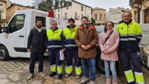 El Ayuntamiento de Brihuega adquiere un nuevo vehículo con volquete y grúa para la mejora de sus servicios municipales