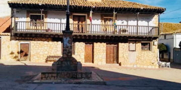 El Ayuntamiento de Olmeda del Rey lleva dos meses sin teléfono fijo desde que la compañía lo cortara para cambiar la instalación