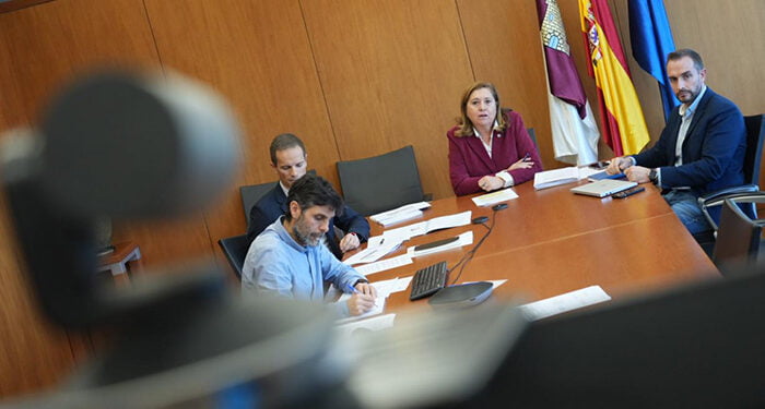 El Gobierno regional convoca ayudas, por 1,7 millones de euros, para la contratación de personal investigador en formación en centros públicos y empresas