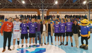 El Gobierno regional muestra su apoyo al BM Guadalajara en su lucha por la permanencia en la máxima categoría del balonmano nacional