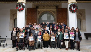 El Gobierno regional presenta una nueva edición de la campaña ‘Navidad en Compañía. Ningún Mayor Solo’ contra la soledad no deseada de los mayores