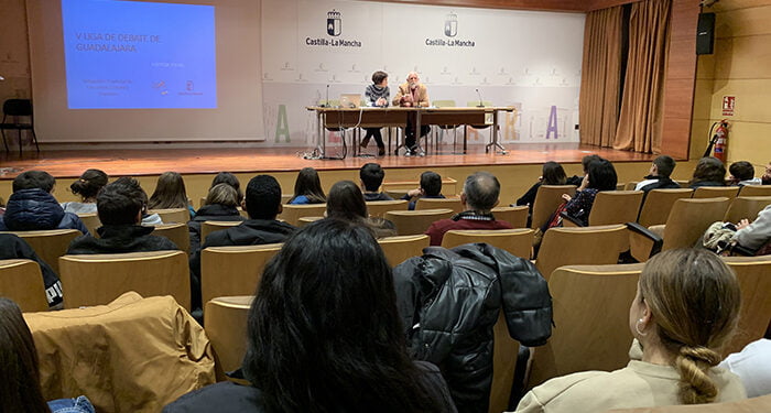 Estudiantes de diez institutos de Guadalajara participan en la quinta edición de la ´Liga de Debate´, que girará en torno a la justicia social