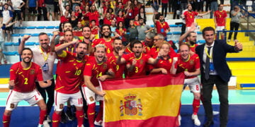 Hontanaya rinde homenaje a un campeón de Europa