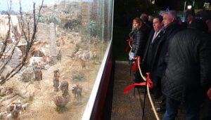 Inaugurado el belén de la Diputación de Guadalajara en los jardines de la Casa Palacio