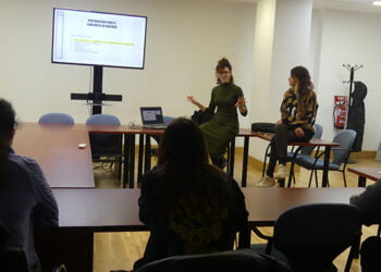 La Asociación de Comercio de Cuenca traslada a sus empresas las claves para tener un buen escaparate en Navidad