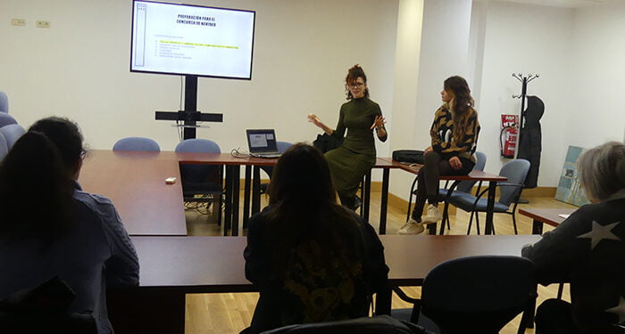 La Asociación de Comercio de Cuenca traslada a sus empresas las claves para tener un buen escaparate en Navidad