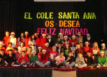 La diversidad de la Navidad une al mundo en el festival del CEIP Santa Ana de Cuenca