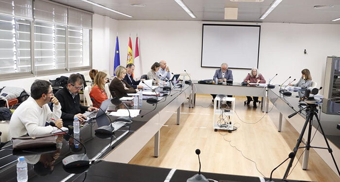 La Junta da luz verde al Plan Bianual de Formación del Profesorado, que dará repuesta a las necesidades de los docentes en los próximos dos años