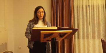 La recién elegida Secretaria General de las Juventudes Socialistas de El Pedernoso, Raquel Cobos, toma posesión como concejal en el Ayuntamiento