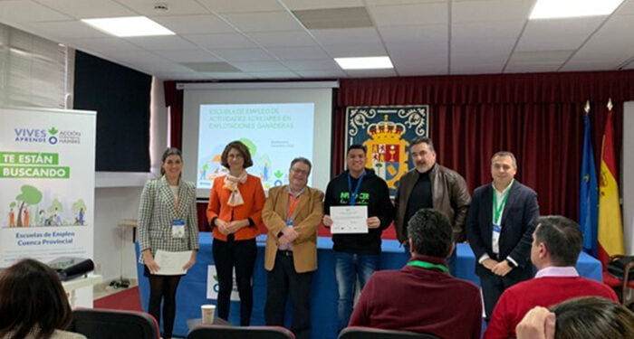 Las Escuelas de Empleo Vives Aprende clausura en Cuenca el curso de auxiliar de instalaciones ganaderas