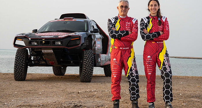 Manolo y Mónica Plaza afrontan el Dakar con la fortaleza de la experiencia e ilusionados como el primer día