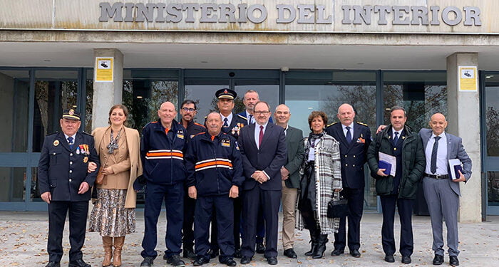 Pérez Tornero, José Manuel Olmeda y la Agrupación de Voluntarios de Protección Civil de Minglanilla reconocidos por la Asociación de Agrupaciones y Asociaciones de España