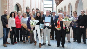 Radio Iniesta inaugura sus nuevas instalaciones con homenajes a Santiago Hernández y Gustavo Risueño