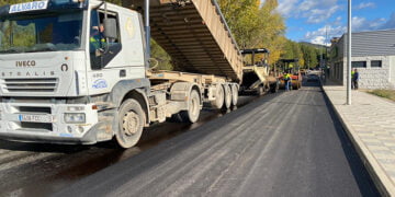 REBI termina los trabajos de aglomerado de la calle Santo Tomás de Cuenca