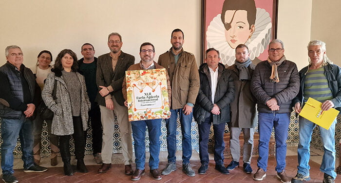 Un diseño inspirado en los Tapices de Pastrana será el cartel anunciador de la XLII Feria Apícola Internacional