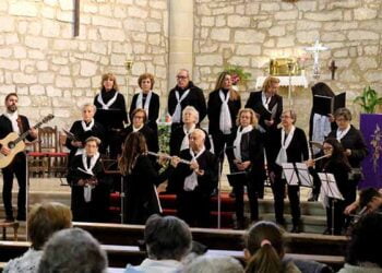 Ya es Navidad en Pareja: celebrado el XIV Certamen de Villancicos en la Iglesia de la Asunción