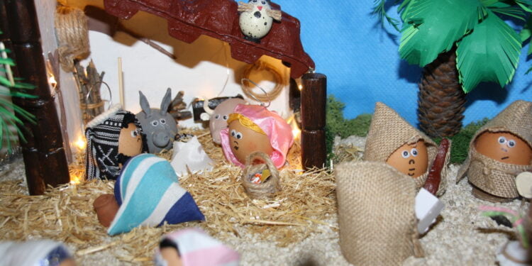 El belén instalado en el CECU y la decoración navideña del Centro de Salud “Cuenca I”, ganan el certámen organizado por la Gerencia