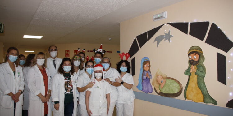 El belén instalado en el CECU y la decoración navideña del Centro de Salud “Cuenca I”, ganan el certámen organizado por la Gerencia