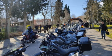 Alrededor de cinco mil motos y siete mil moteros se dan cita en la matinal ‘A los huevos fritos con patatas’ en Sacedón
