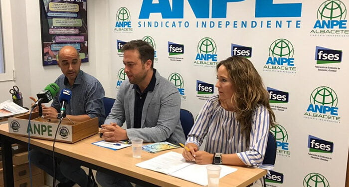 ANPE pide que se establezca, de manera urgente, un protocolo de inclemencias meteorológicas que garantice la seguridad de la comunidad educativa 1 ANPE pide que se establezca, de manera urgente, un protocolo de inclemencias meteorológicas que garantice la seguridad de la comunidad educativa