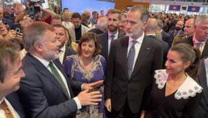 Dolz invita a Sus Majestades los Reyes a visitar Cuenca como Capital Española de la Gastronomía