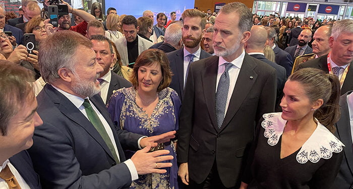 Dolz invita a Sus Majestades los Reyes a visitar Cuenca como Capital Española de la Gastronomía 1 Dolz invita a Sus Majestades los Reyes a visitar Cuenca como Capital Española de la Gastronomía