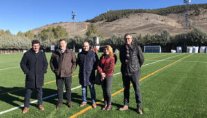 El campo de fútbol de Tiradores ya cuenta con nuevo césped sintético de última generación