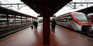 El éxito del tren gracias a la política de abonos gratuitos