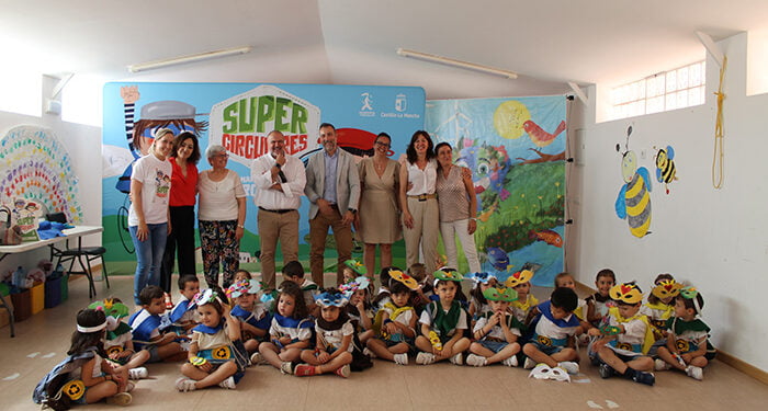 El Gobierno regional anima al alumnado de Primaria a participar en la III edición del concurso ‘Supercirculares’, con el lema ‘Haz de tu residuo un recurso…Artístico’ 1 El Gobierno regional anima al alumnado de Primaria a participar en la III edición del concurso ‘Supercirculares’, con el lema ‘Haz de tu residuo un recurso…Artístico’