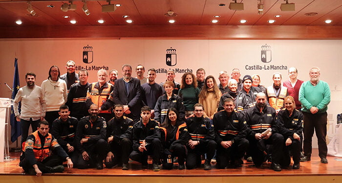 El Gobierno regional entrega 87 lotes de uniformes al personal voluntario de cinco agrupaciones de Protección Civil de la provincia de Guadalajara