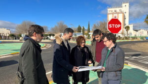 El Gobierno regional realiza el acta de replanteo para el inicio inminente de las obras de la glorieta que se ubicará entra la N-310 y la CM-3112 en San Clemente