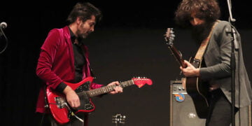El ingenio de Ángel Stanich y el rock de Alice’s Cream arrasan en el regreso de «Las Noches Acústicas» de Cabanillas