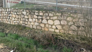 El PP denuncia el vertido de aguas sucias desde la Residencia de Mayores de Cañete al Río Mayor