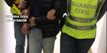 Entraron en su casa de Talayuelas, lo golpearon, ataron y le robaron 1.000 euros han sido detenidos por la Guardia Civil