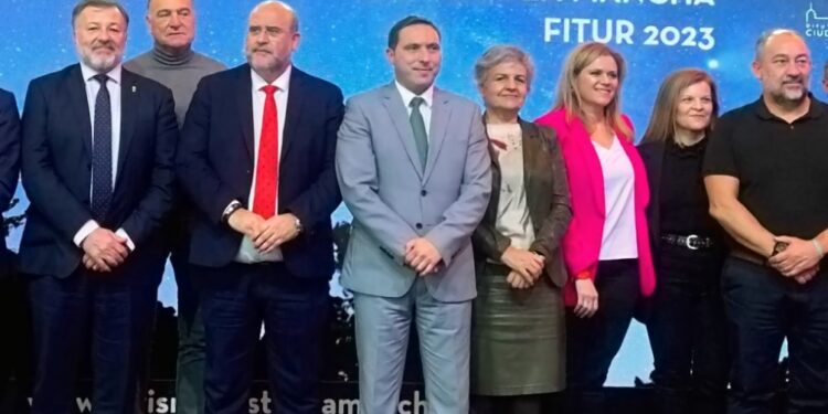 La subdelegada destaca el apoyo del Gobierno al sector turístico de Cuenca con casi 6 millones de euros de inversión