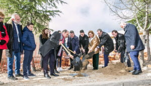La ampliación del IES ‘Ana María Matute’ de Cabanillas del Campo ya tiene su primera piedra