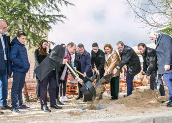 La ampliación del IES ‘Ana María Matute’ de Cabanillas del Campo ya tiene su primera piedra