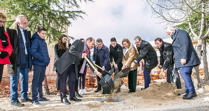 La ampliación del IES ‘Ana María Matute’ de Cabanillas del Campo ya tiene su primera piedra