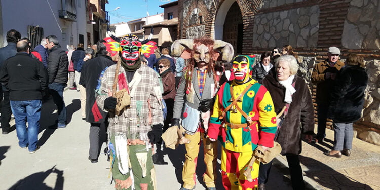 La Botarga de Málaga del Fresno vuelve a recorrer las calles