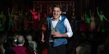 Representación solidaria de El gran showman, el musical del Grupo de Teatro de Salesianos Guadalajara