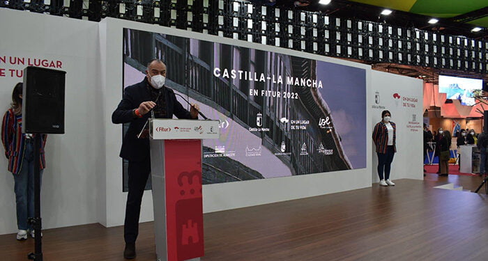 Tarancón presentará en FITUR una guía turística de la localidad con ilustraciones del artista taranconero Diego Checa 1 Tarancón presentará en FITUR una guía turística de la localidad con ilustraciones del artista taranconero Diego Checa