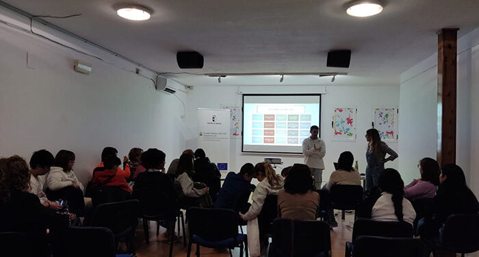 Villanueva de la Torre vuelve a ofrecer una charla informativa sobre prevención del suicidio, dirigida ahora a público adulto 1 Villanueva de la Torre vuelve a ofrecer una charla informativa sobre prevención del suicidio, dirigida ahora a público adulto