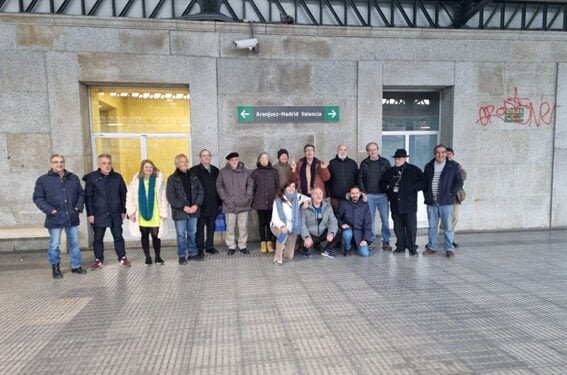 Activistas por el tren Madrid-Cuenca-Valencia