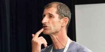 Antonio Fontinha, pone acento portugués al Viernes de los Cuentos de febrero