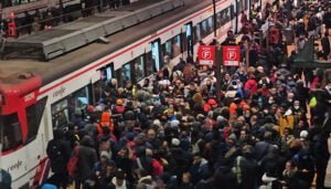 Antonio Román “El Gobierno debe tomar medidas inmediatas ante el caos constante del servicio de Cercanías que afecta a miles de personas”