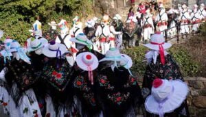 Botargas y mascaritas esparcen fertilidad a la tierra del Ocejón