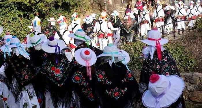 Botargas y mascaritas esparcen fertilidad a la tierra del Ocejón