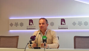 Carnicero alerta del “caos en la gestión económica y de contratación” que tiene Rojo en el Ayuntamiento